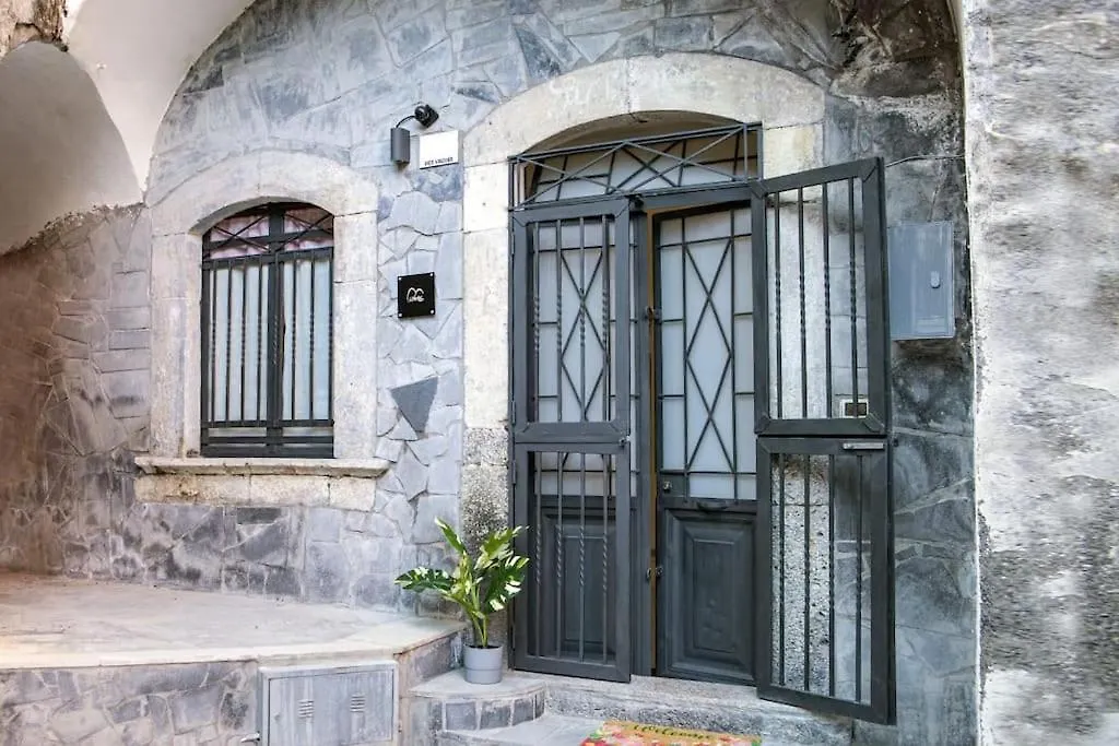 Holiday home Casa Vacanze - I Portici House Catania